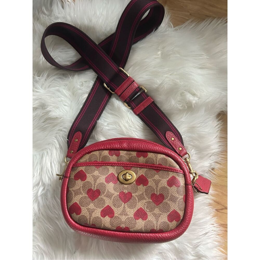Coach Camera Bag Signature Canvas Heart Print Crossbody C8390